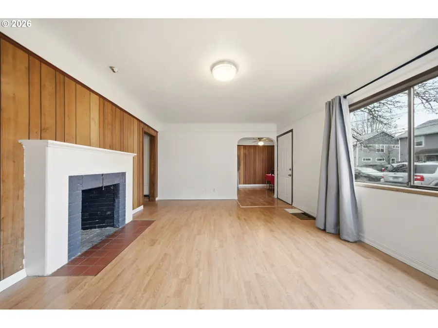 6321 NE Simpson St, Portland, OR 97218 - #3