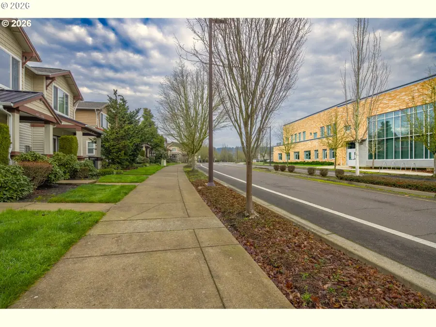 605 NW 118th Ave #102, Portland, OR 97229 - Image #2