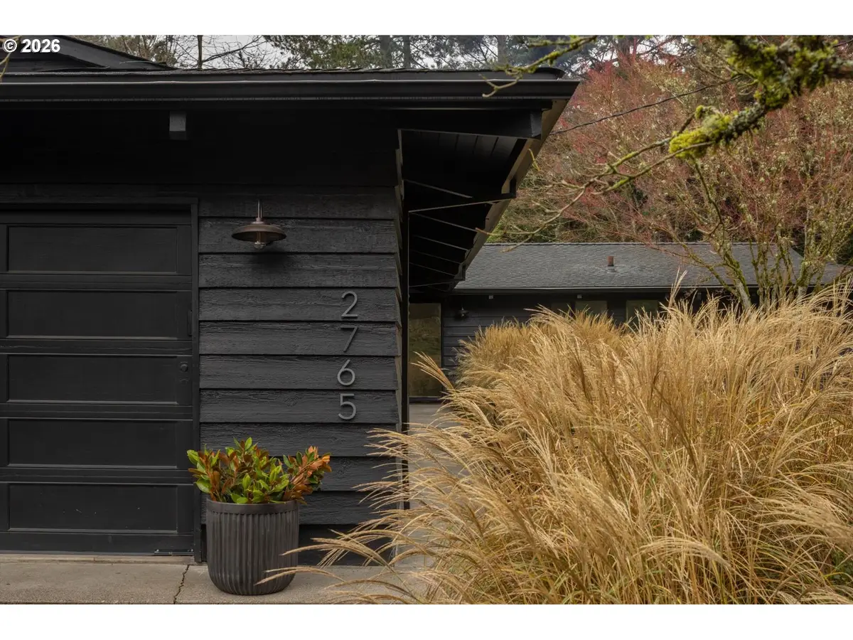 2765 SW Vista Dr, Portland, OR 97225 - #1