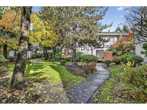 13210 SE 7th St #S81, Vancouver, WA 98683