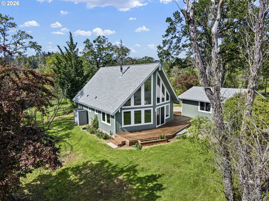 6771 N Bank Rd, Roseburg, OR 97470 - #3
