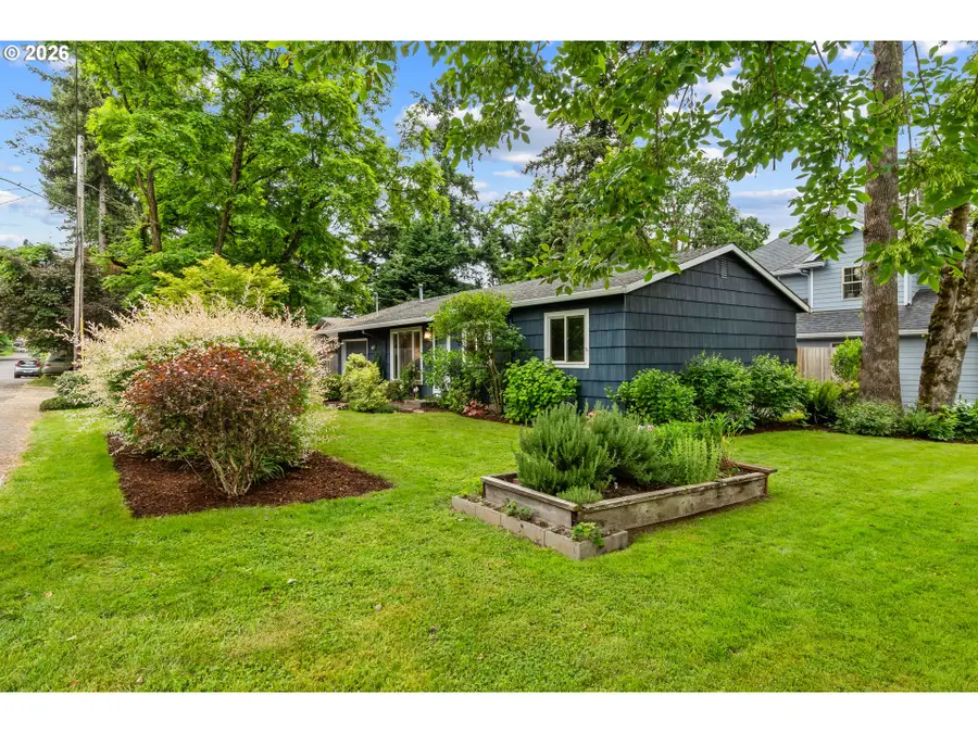 10811 SW 64th Ave, Portland, OR 97219 - #3