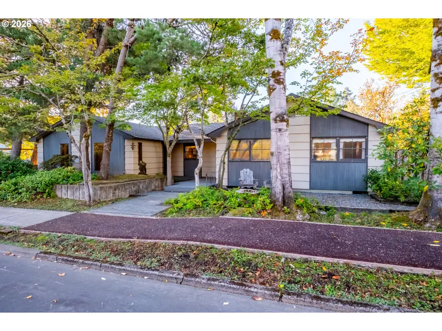 2710 NW Mulkey Ave, Corvallis, OR 97330 - #2