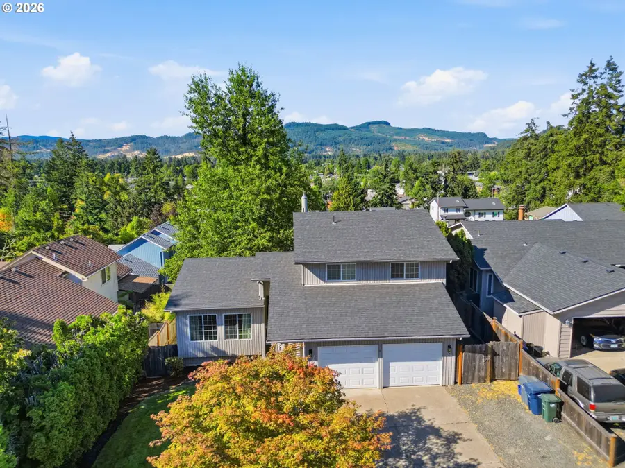 6720 Camellia Ct, Springfield, OR 97478 - #3