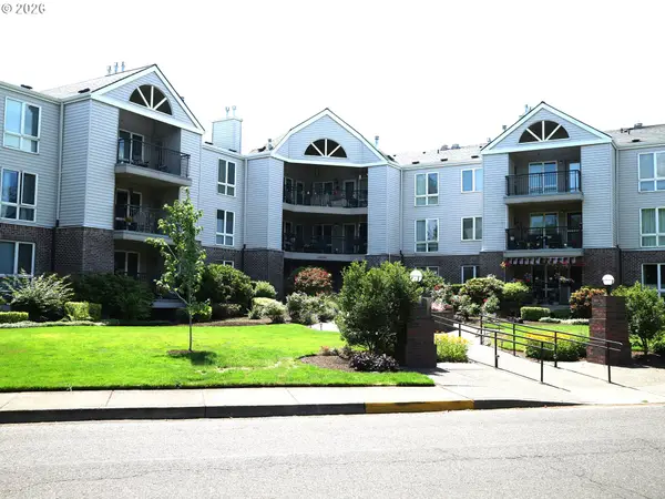 15530 NE Knott St, Portland, OR 97230
