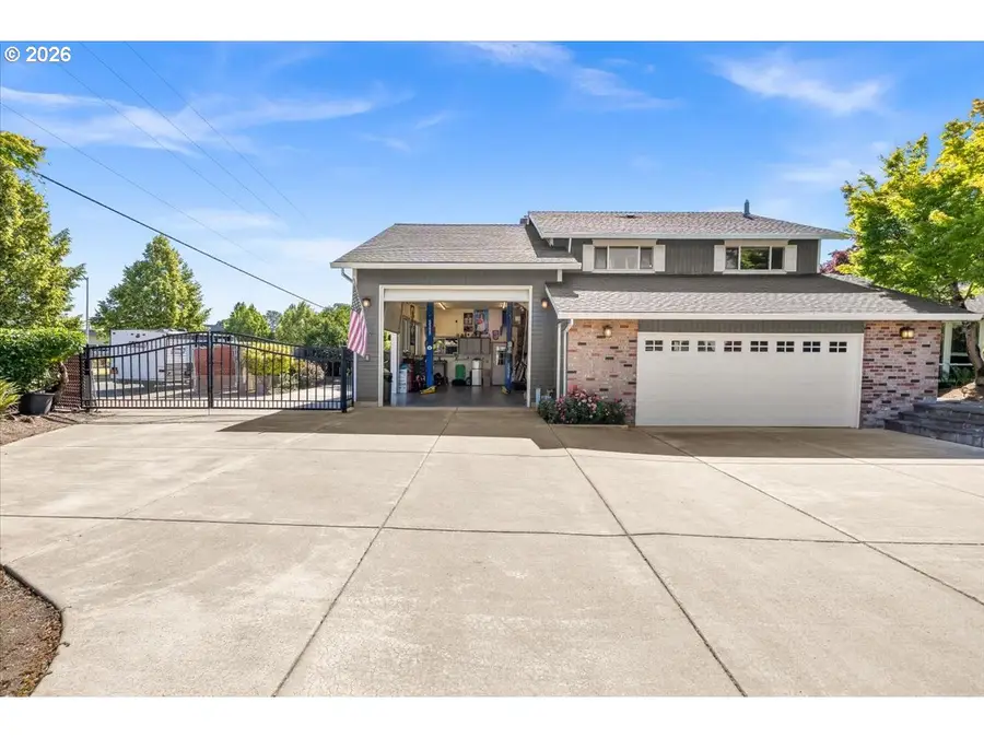 542 NE 14th Ave, Hillsboro, OR 97124 - #3