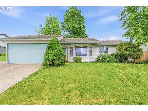 6658 SE Grace St, Hillsboro, OR 97123