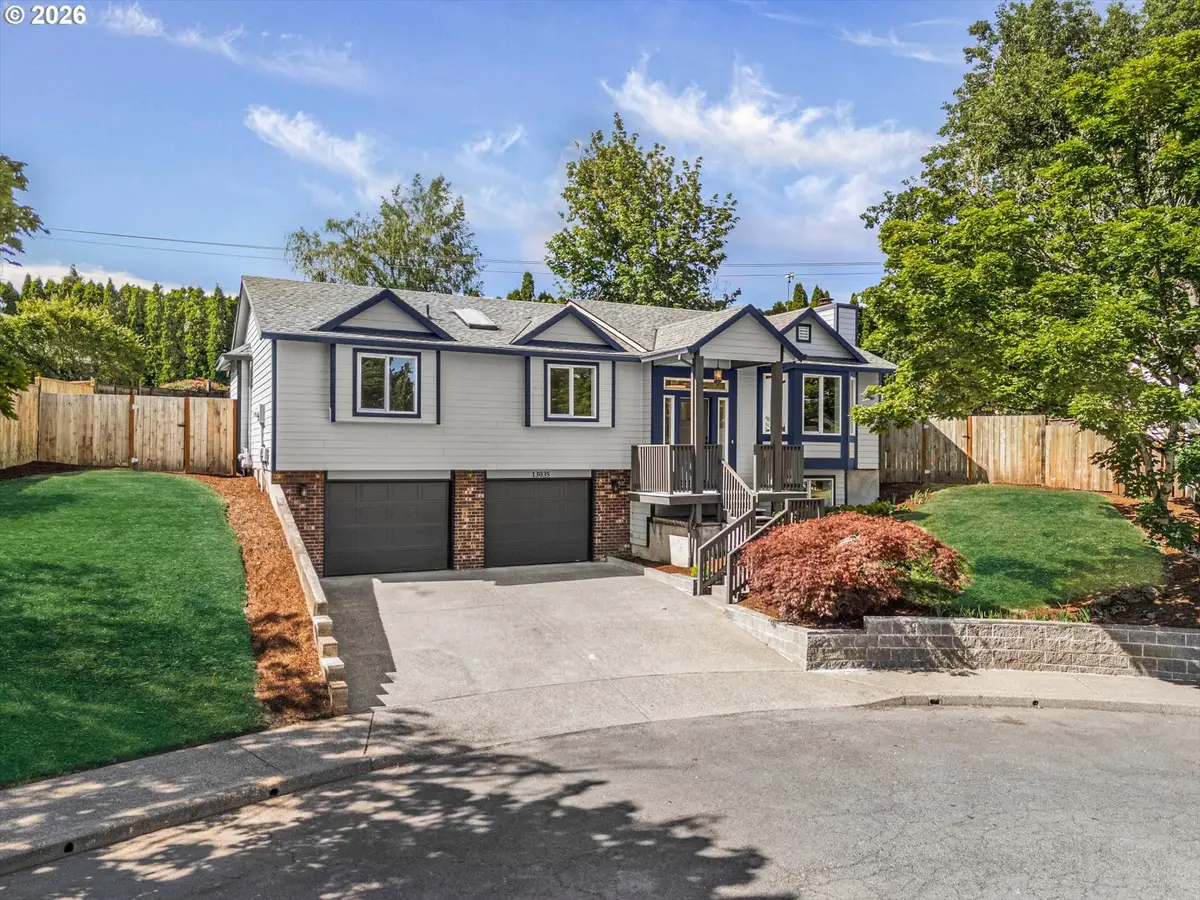 13035 SE Kronan Dr, Clackamas, OR 97015 - #1