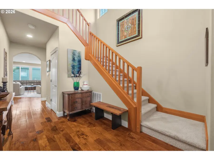 7101 SW Leslie St, Portland, OR 97223 - #2
