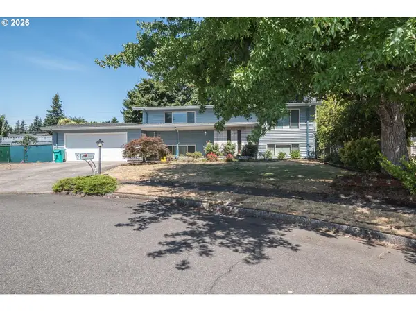 11611 NE Flanders St, Portland, OR 97220