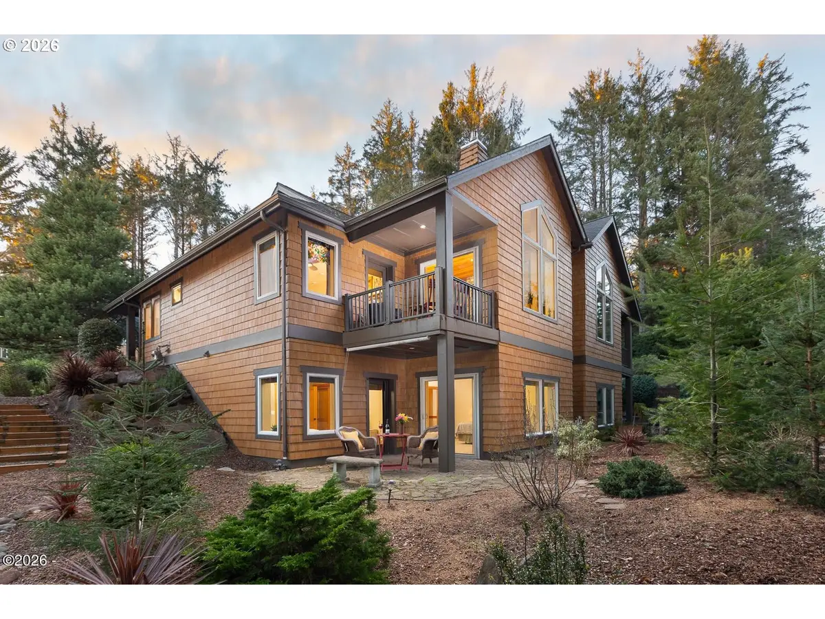 3168 NE Cascara Ct, Lincoln City, OR 97367 - #1