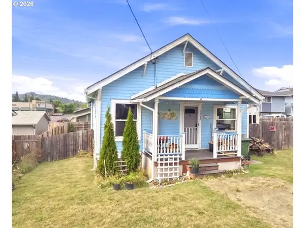 1732 E Washington Ave, CottageGrove, OR 97424