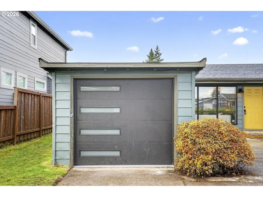 12019 NE Sacramento St, Portland, OR 97220 - #2