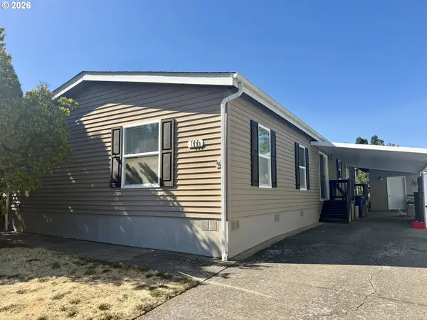 1699 N Terry St #111, Eugene, OR 97402