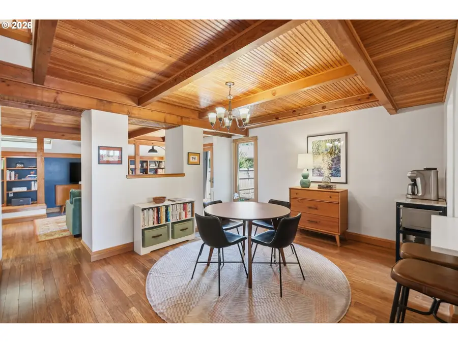 1329 Hammock St, Eugene, OR 97401 - #2