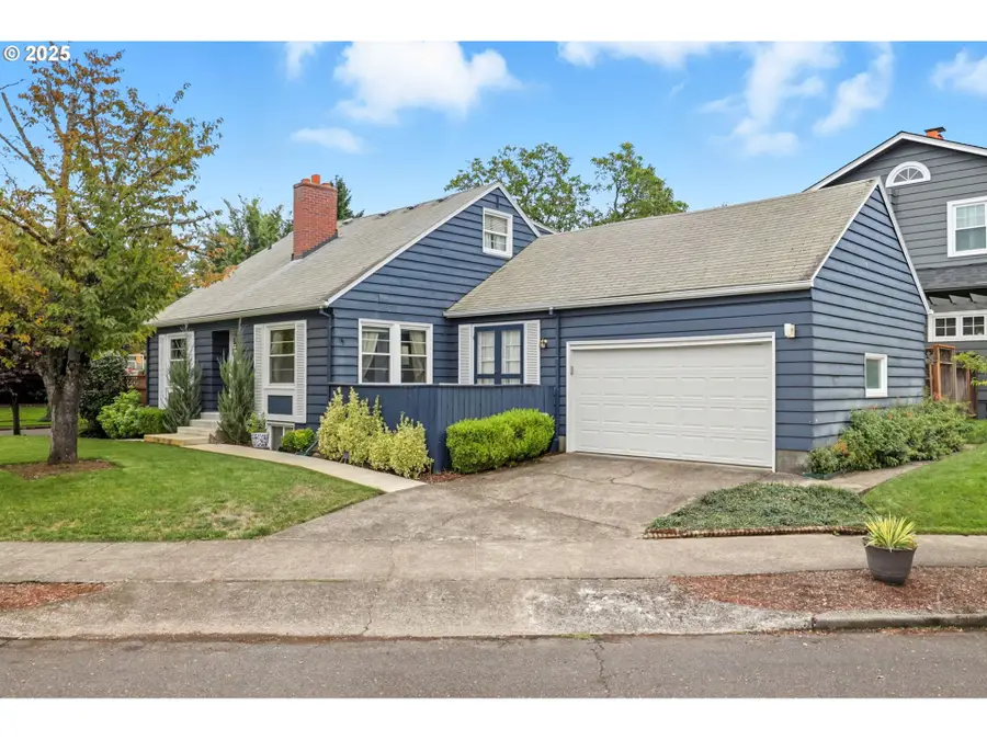 3194 NE Regents Dr, Portland, OR 97212 - Image #3