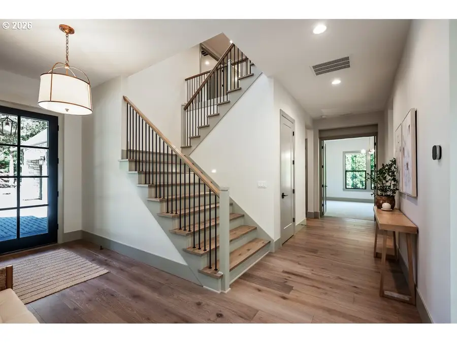 964 Country Commons Ln, Lake Oswego, OR 97034 - #3