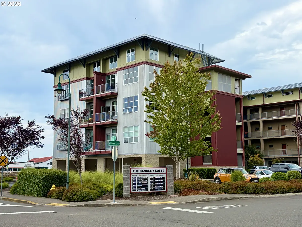 3930 Abbey Ln #301A, Astoria, OR 97103 - #1