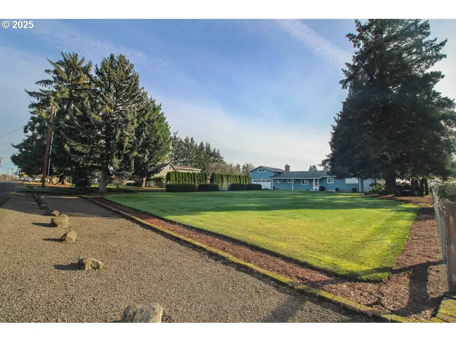 32910 SW Bridges Rd, Hillsboro, OR 97123 - Image #2