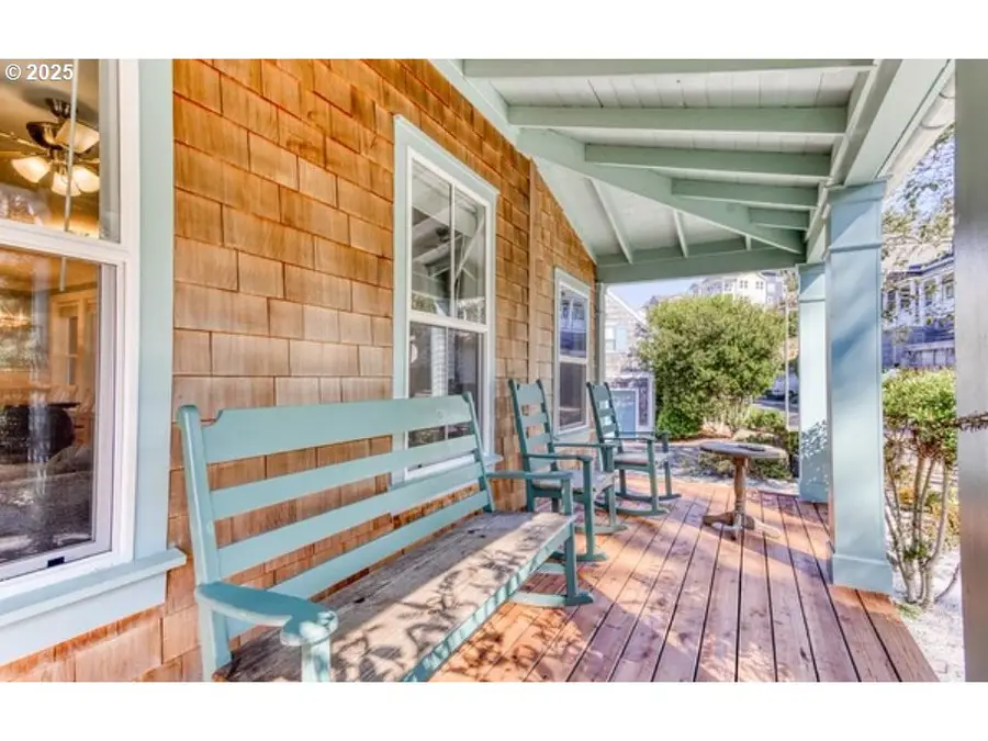 2685 SW Beach Ave, Lincoln City, OR 97367 - #3