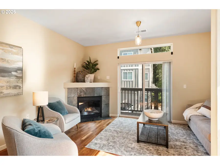 10336 SW Hollyridge Ln, Beaverton, OR 97005 - #3