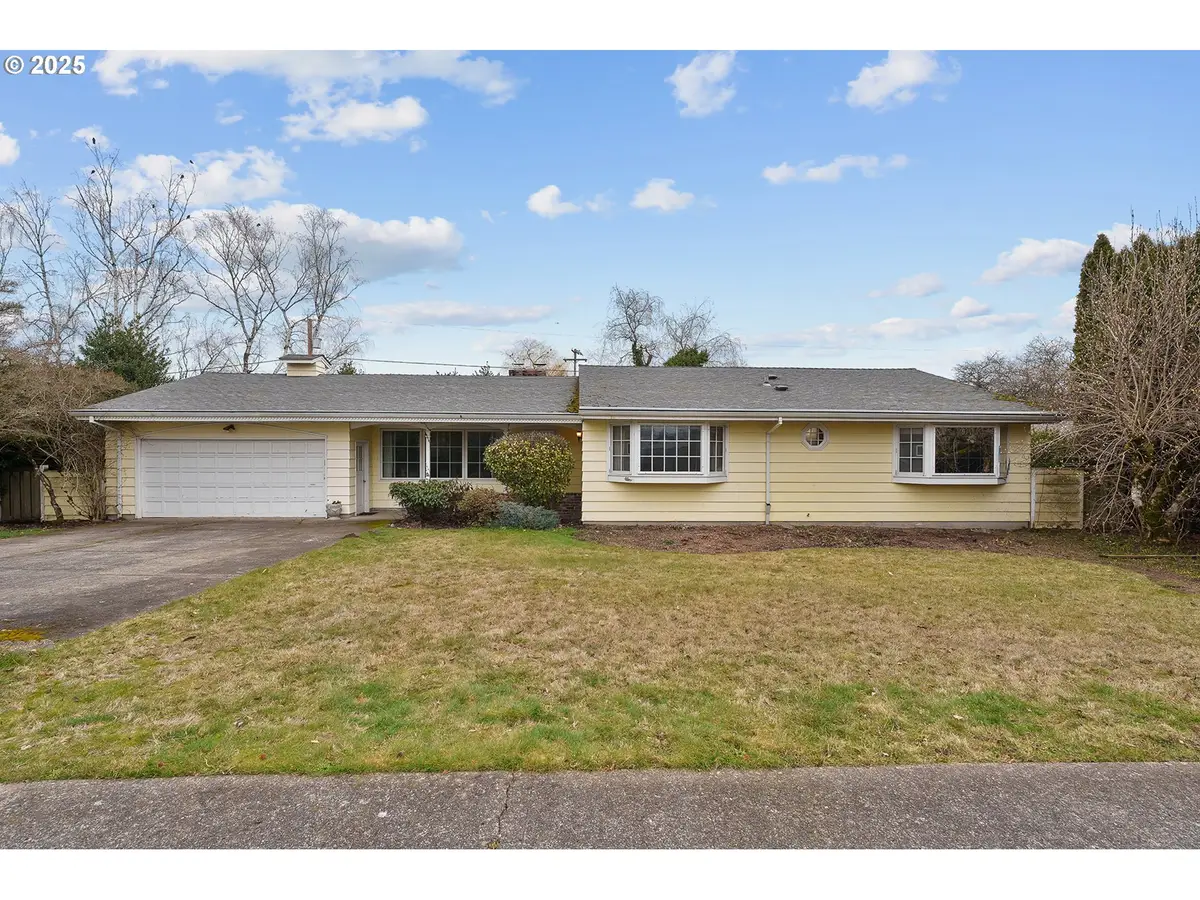 5360 SW Dover Ln, Portland, OR 97225 - #1