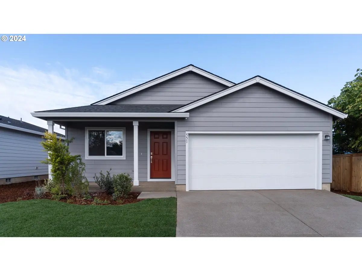 658 Minnesota St, Lebanon, OR 97355 - #1