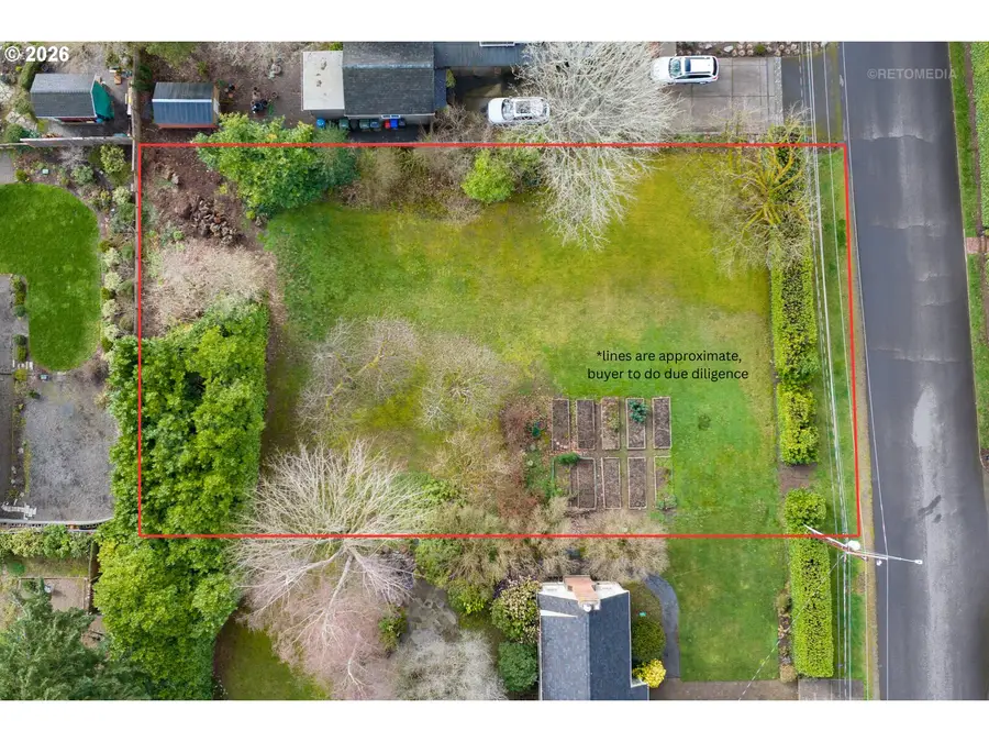 SW Crestdale Dr, Portland, OR 97225 - #2