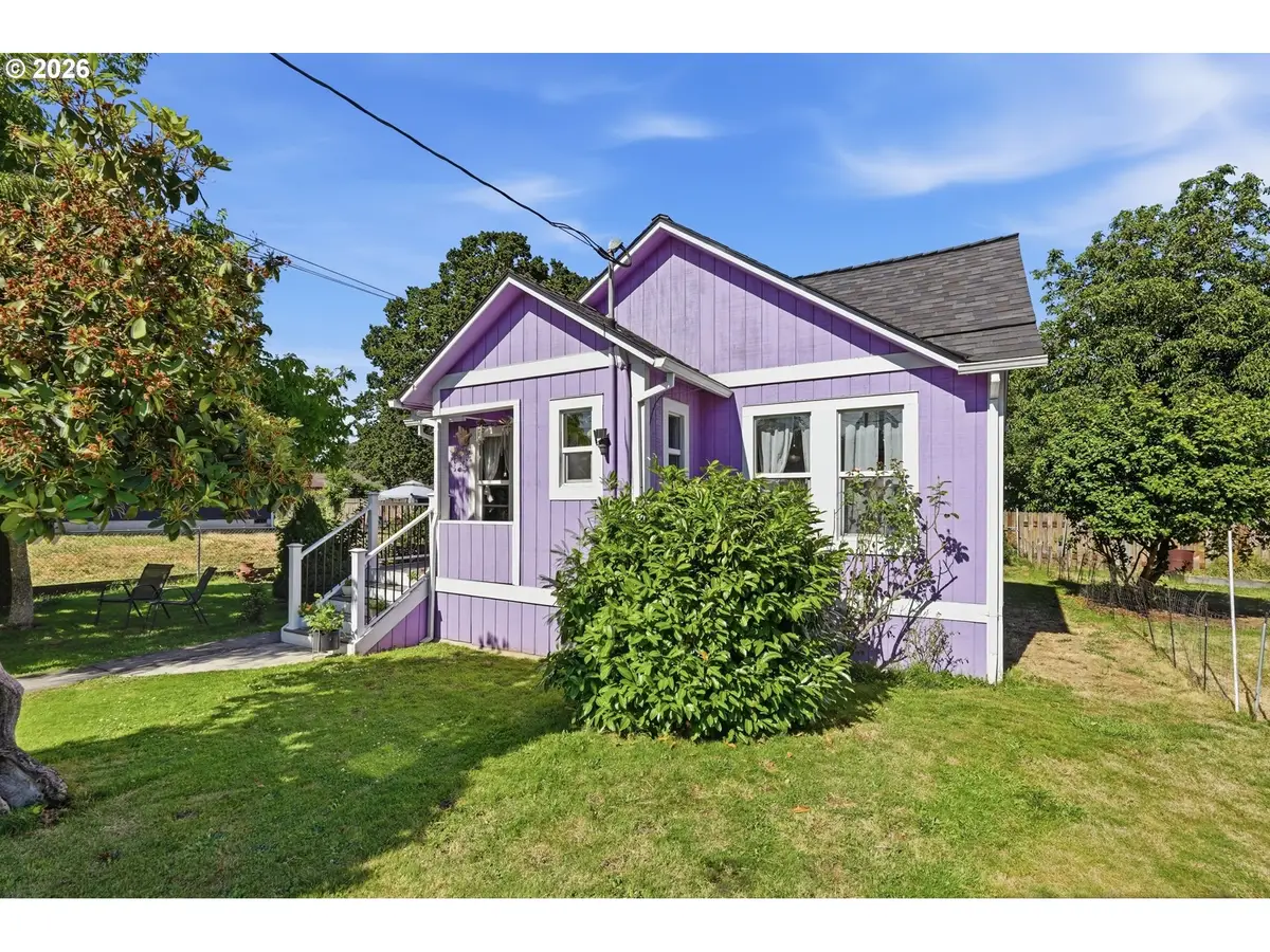 454 N 11th St, Saint Helens, OR 97051 - #1