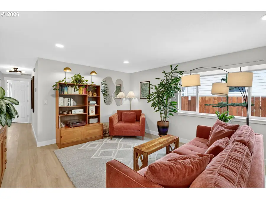 3709 SE 65th Ave, Portland, OR 97206 - #3