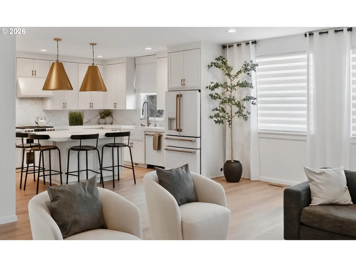 13620 SE Sierra Dr, Clackamas, OR 97015 - #1