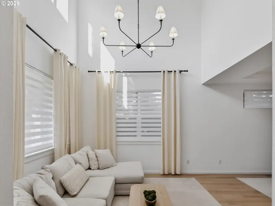 13620 SE Sierra Dr, Clackamas, OR 97015 - #3