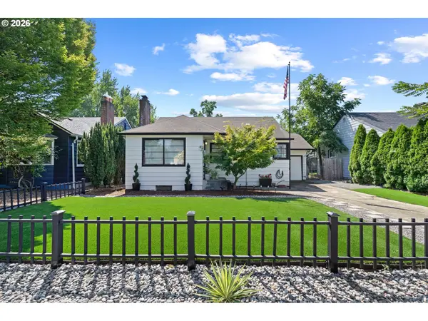 207 NW 45th St, Vancouver, WA 98660