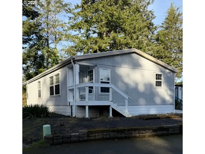 530 Shorepines Ct, Coos Bay, OR 97420 - Image #1