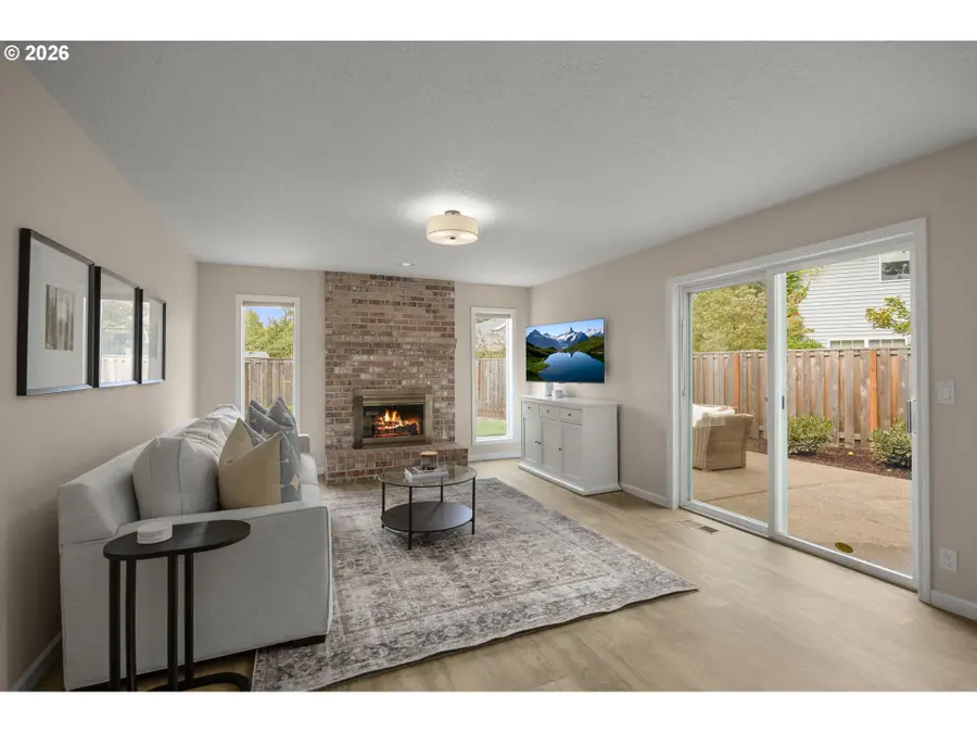 651 NE Kathleen Ct, Hillsboro, OR 97124 - #3