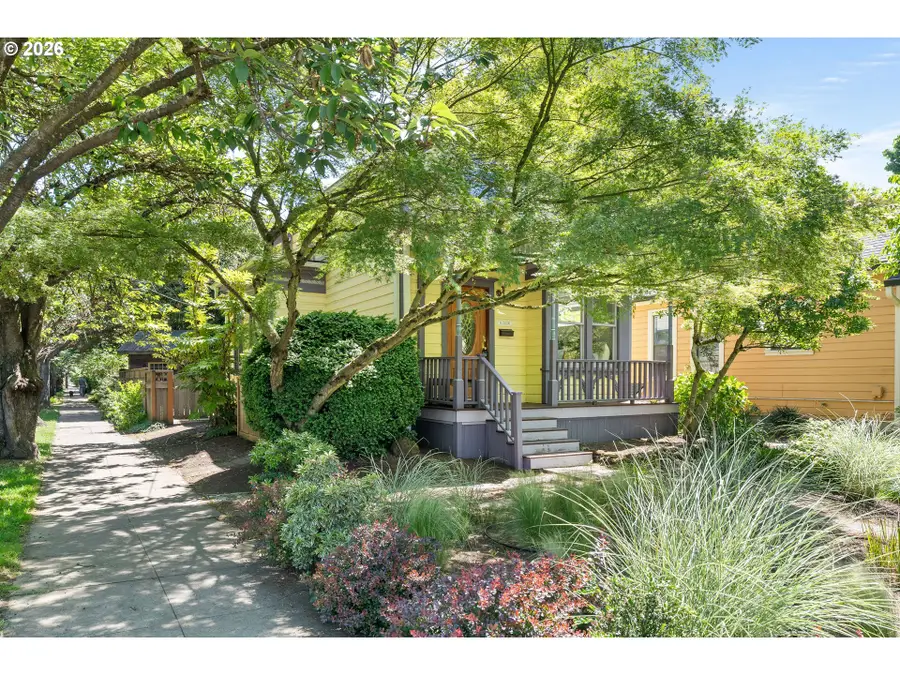 1204 SE 34th Ave, Portland, OR 97214 - #3