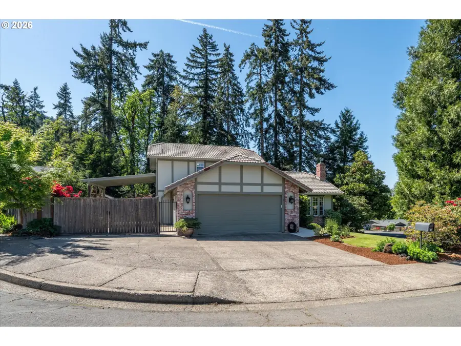 508 Cascade Dr, Springfield, OR 97478 - #2