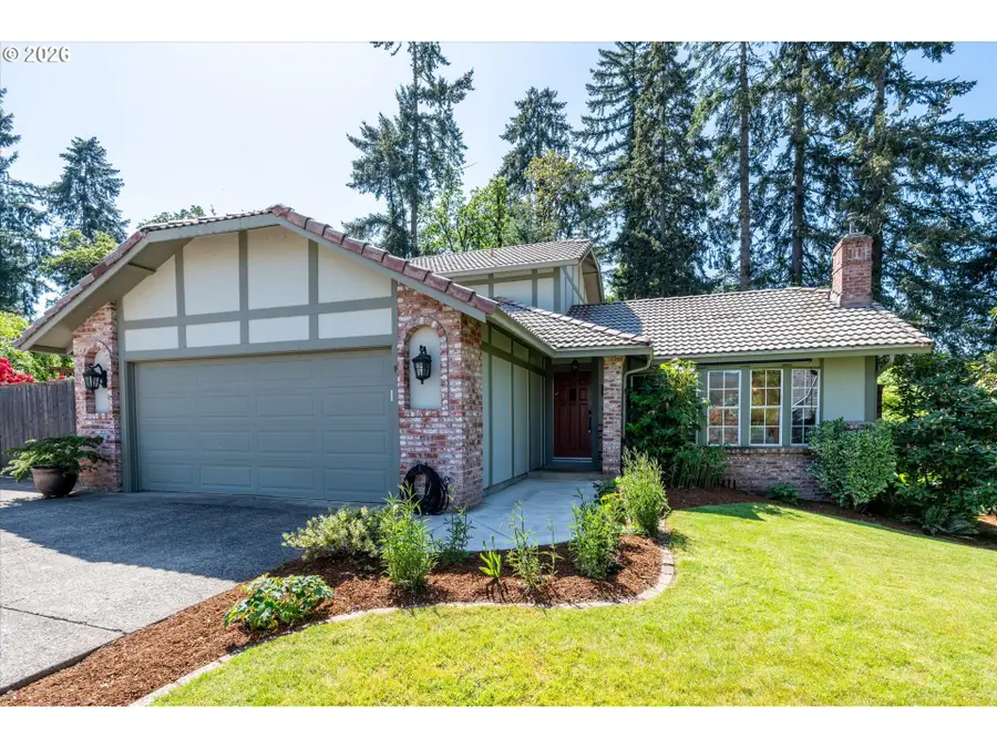 508 Cascade Dr, Springfield, OR 97478 - #3