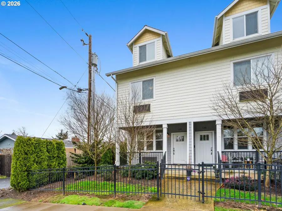 138 NE 109th Ave, Portland, OR 97220 - #2