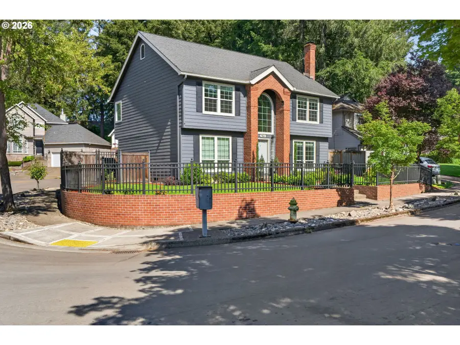 7860 SW Gearhart Dr, Beaverton, OR 97007 - #2