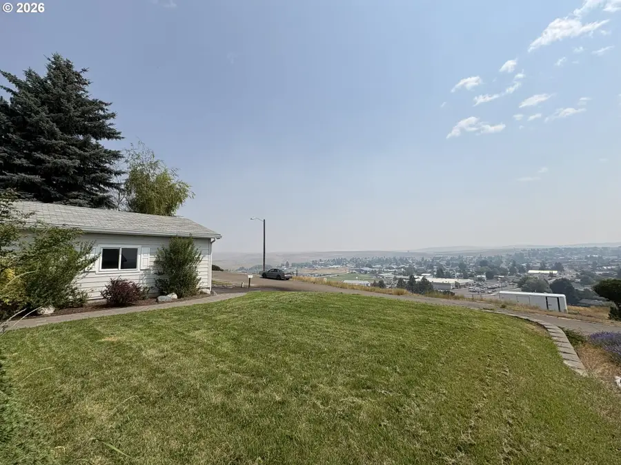 206 Autim St, Enterprise, OR 97828 - #3