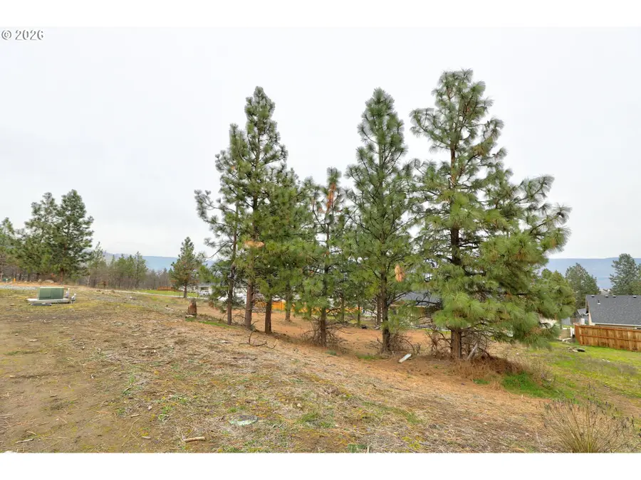 2425 W 15th St #34, The Dalles, OR 97058 - #3