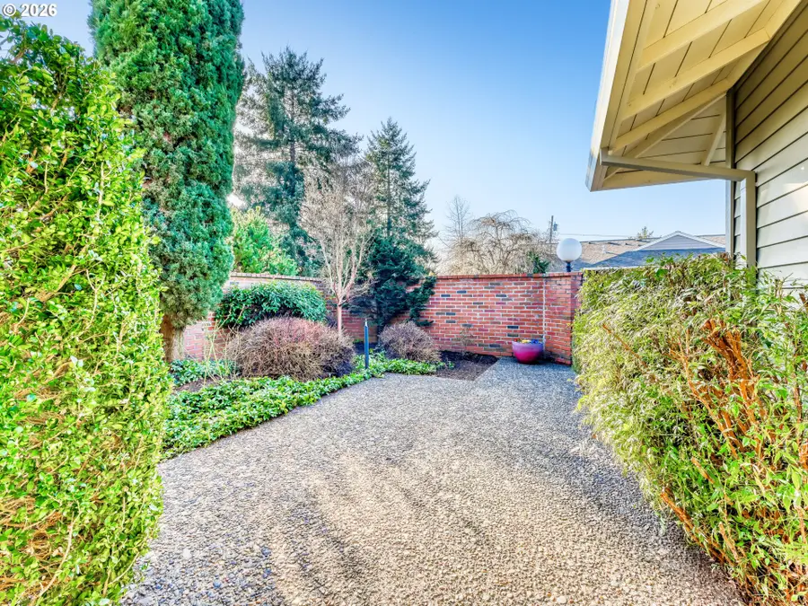 16588 SW Matador Ln, King City, OR 97224 - Image #2