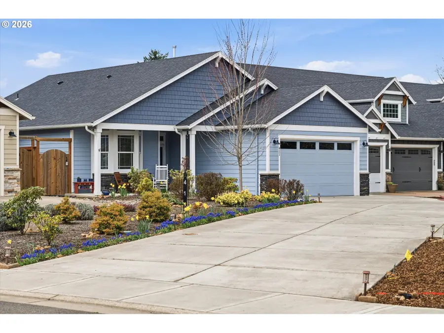 411 SW Oregon Falls Dr, Dallas, OR 97338 - #2