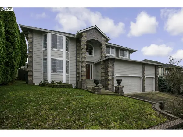 19707 SE 42nd St, Camas, WA 98607