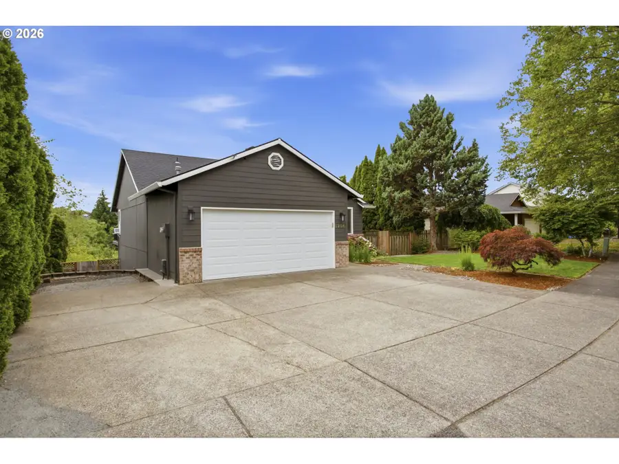 5754 SE Pine St, Hillsboro, OR 97123 - #3