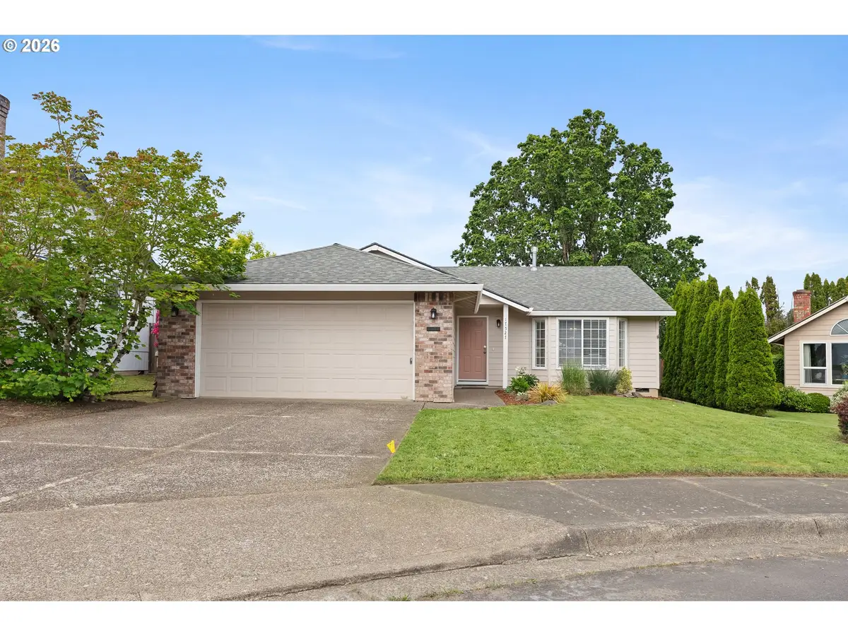 17527 SW Mcknight Ln, Beaverton, OR 97006 - #1