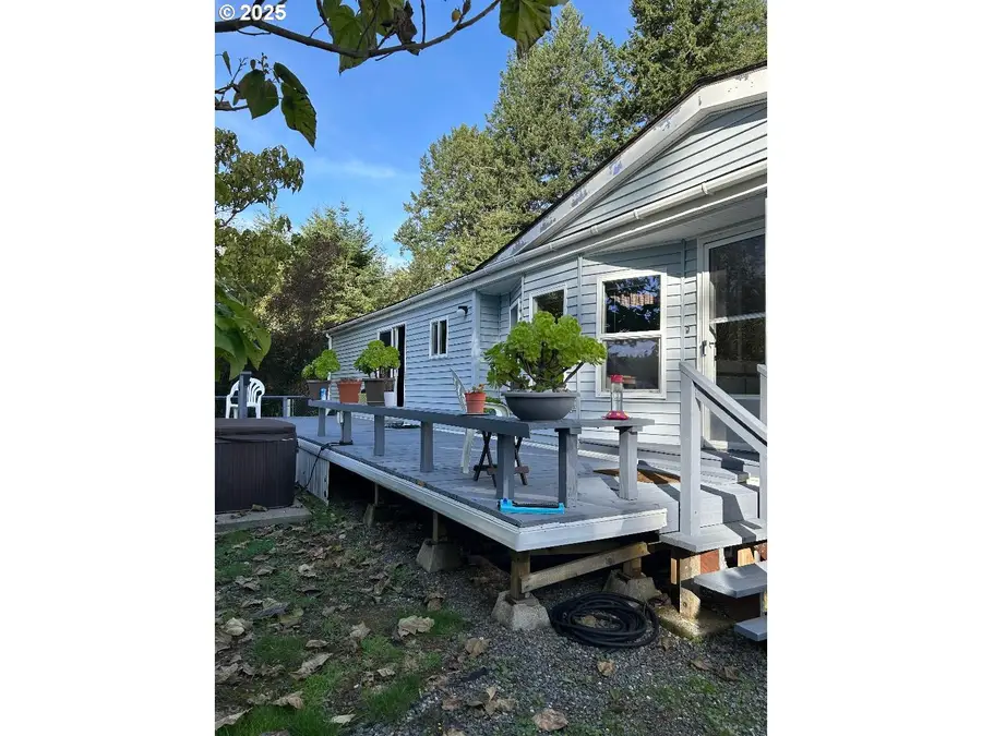 96465 Cloverdell Rd #20, Brookings, OR 97415 - Image #2