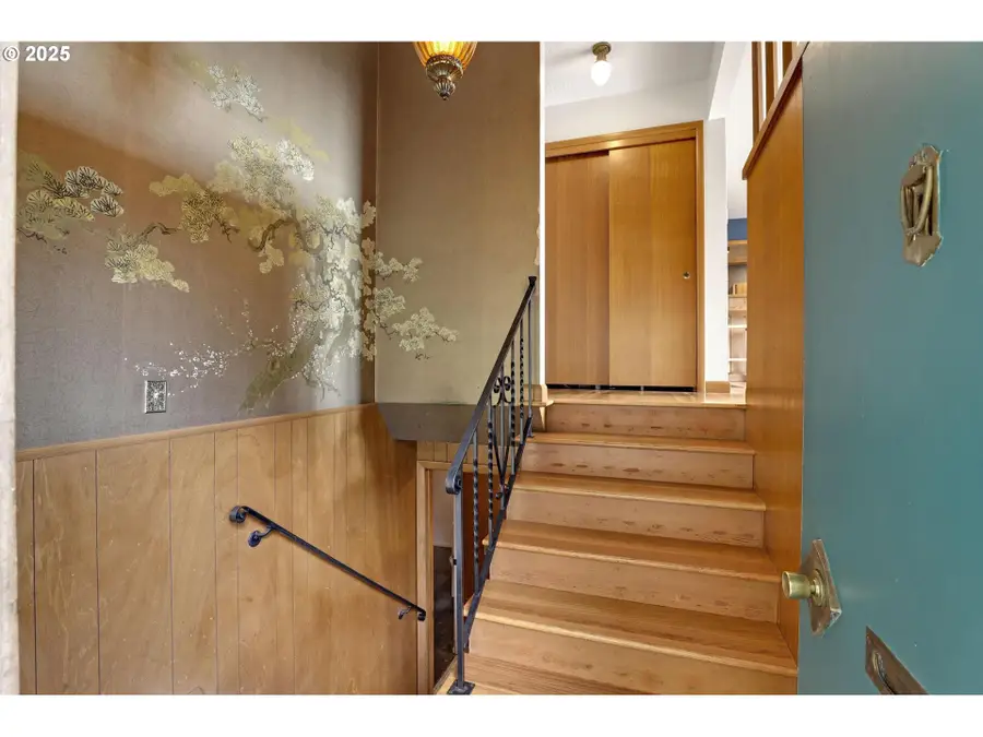 7243 SE Clay St, Portland, OR 97215 - Image #3