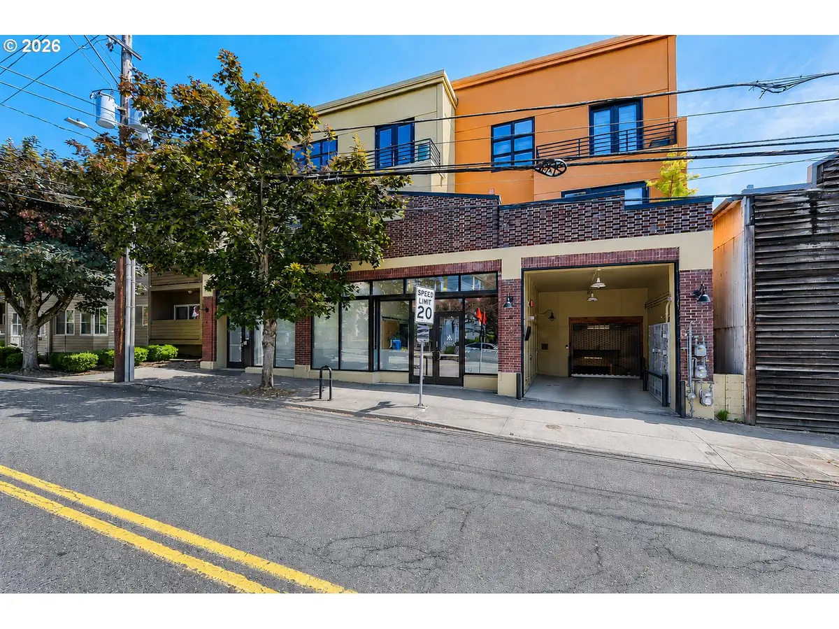 4412 S Corbett Ave #North, Portland, OR 97239 - #1